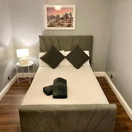 Cozy Corner Retreat Apartment London