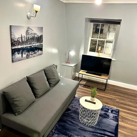 Cozy Corner Retreat London