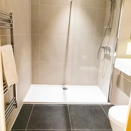 Peninsula Life- Stylish Greenwich 1bed Flat Apartamento