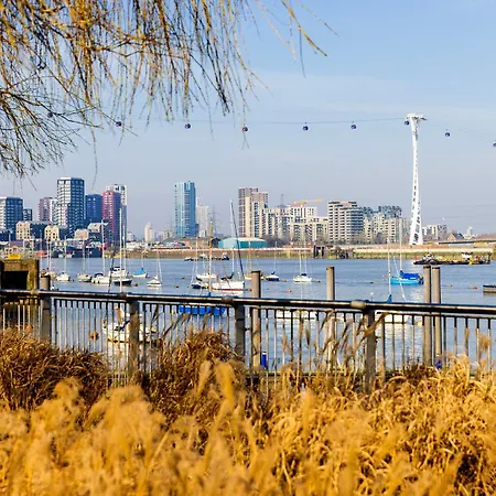 Peninsula Life- Stylish Greenwich 1bed Flat Apartamento *