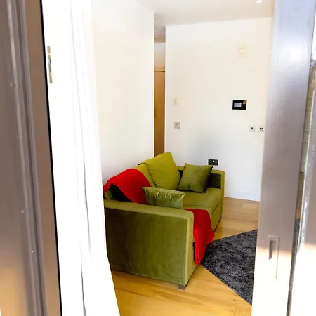 Peninsula Life- Stylish Greenwich 1bed Flat *