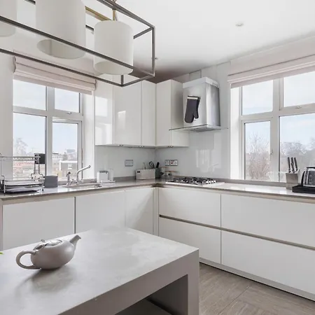 Apartment Malvern Court