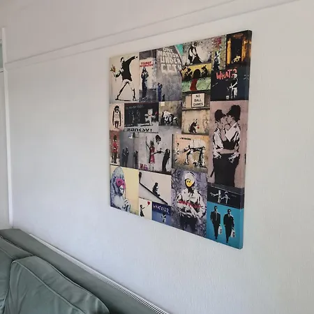 Two Bed In West London *