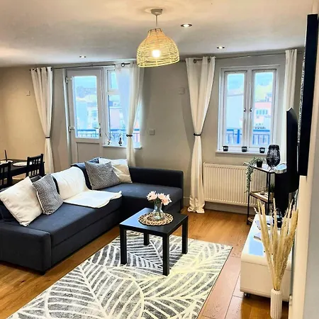 Stylish 1-bed Flat In Canary Wharf