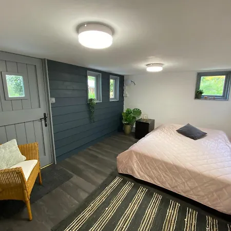 Apartment 23 Mins To London Bridge *