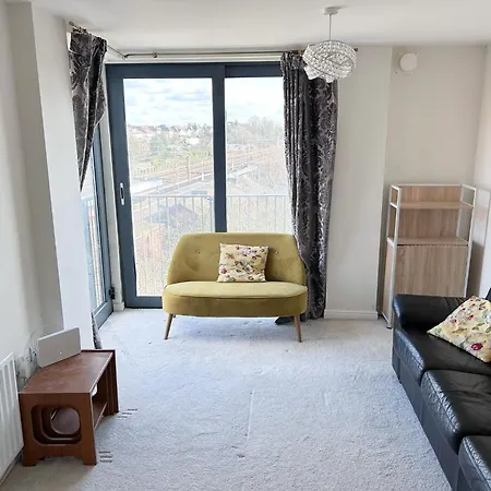 Apartment Modern Flat In North London Close To Tube Harrow