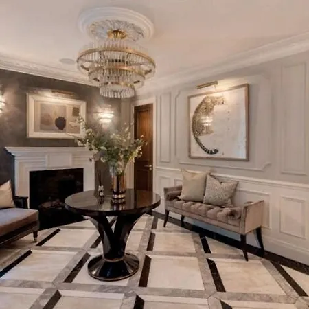 Apartment Exquisite 5br With Outdoor Terrace, Mayfair