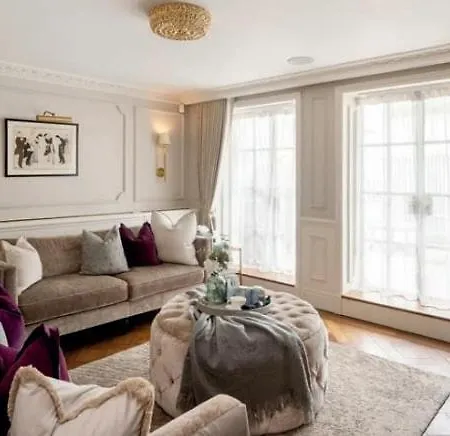 Apartment Exquisite 5br With Outdoor Terrace, Mayfair London