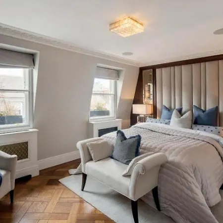 Exquisite 5br With Outdoor Terrace, Mayfair