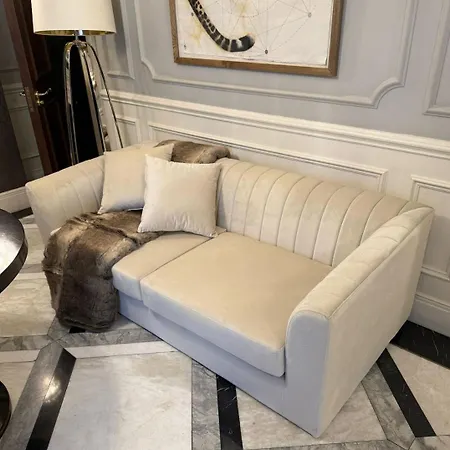 Exquisite 5br With Outdoor Terrace, Mayfair Apartment *