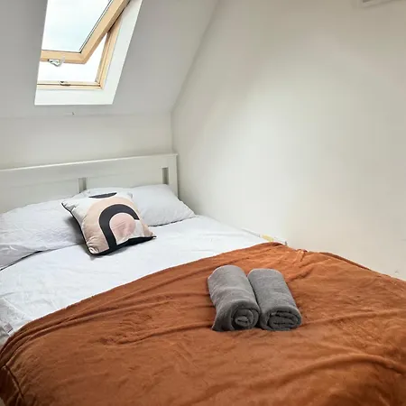 Wembley Stadium Rooms, 12mins Homestay London