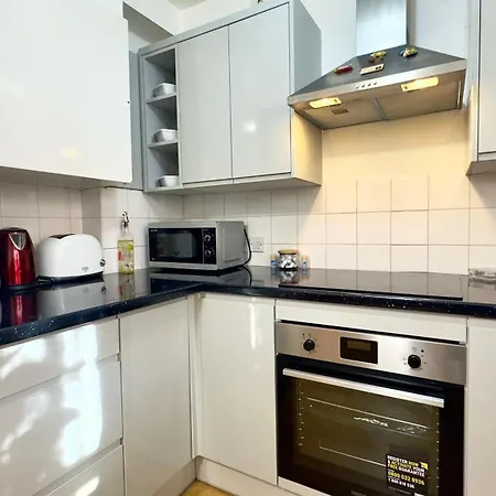 Cute 1 Bedroom Edgware Road Apartment London