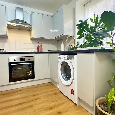 Cute 1 Bedroom Edgware Road London