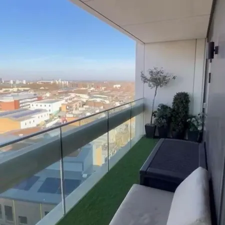 Londwell, Kings Cross St Pancras Luxury Balcony Penthouse