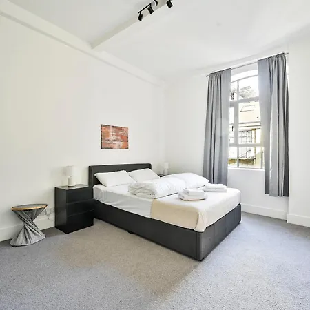 Farringdon Comfortable 2 Bed Apartment