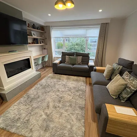 Stylish 2 Bedroom In North Finchley