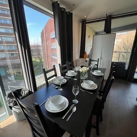 Sleek 3-bedroom Flat With Lift & Wi-fi In Southwark, Borough Near The Shard * London