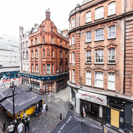 Private 5 In Quirky Soho * London