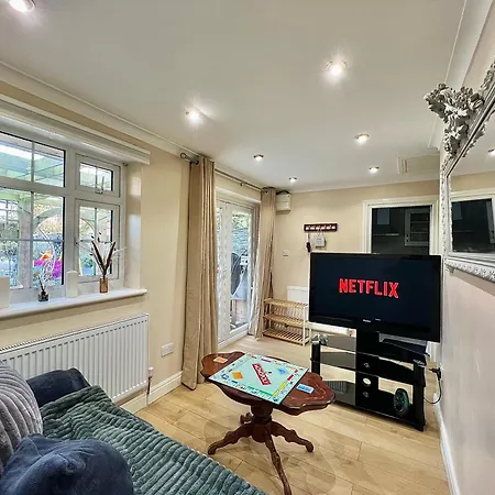 Casa vacanze Cosy Stylish With Private Patio And Gym Gear