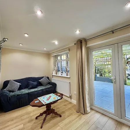 Casa vacanze Cosy Stylish With Private Patio And Gym Gear