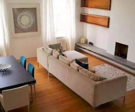 Amazing 2-bed Flat With Roof Terrace London