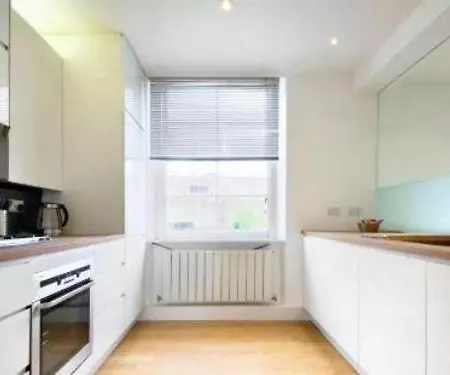 Amazing 2-bed Flat With Roof Terrace Apartment *