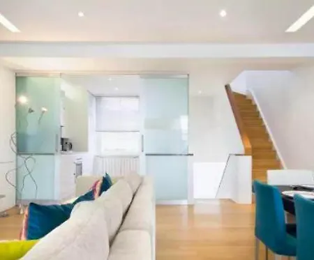 Apartment Amazing 2-bed Flat With Roof Terrace London