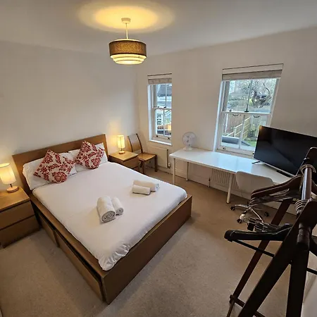 Holiday home K - Charlesworth Place *