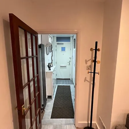 Apartment Amazing Location 2 Bed Swiss