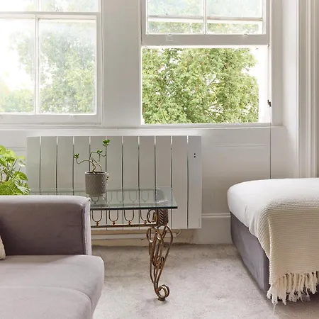 The Notting Hill Oasis Apartment *