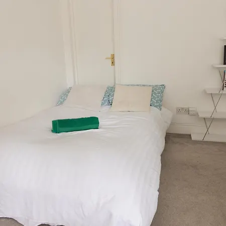 The Notting Hill Oasis