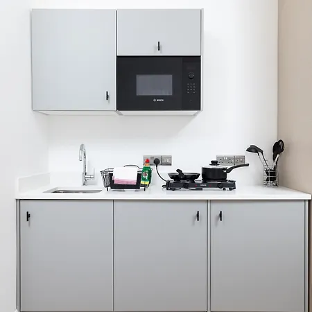 Charmstay Kensington Olympia Apartment