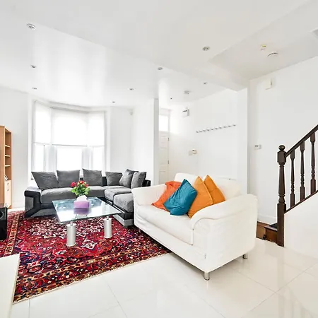 Lovely 4 Bedrooms Entire House In Hammersmith Apartment London
