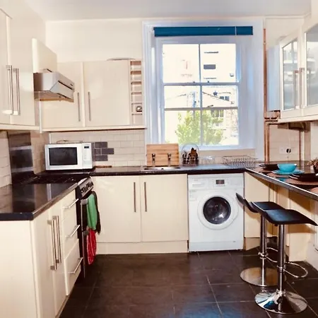 Elephant And Castle Spacious Double Bed Londres