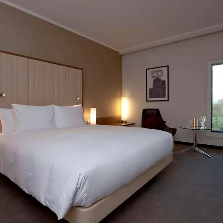Hotel Hilton London Heathrow Airport Terminal 5 Hillingdon