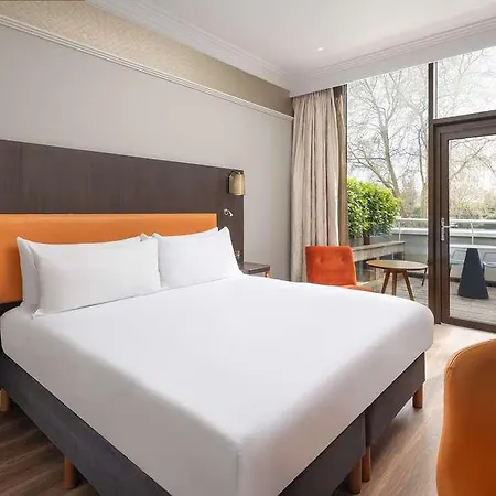 Doubletree By Hilton - Hyde Park Hotel 4*