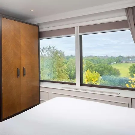 Doubletree By Hilton - Hyde Park 4*