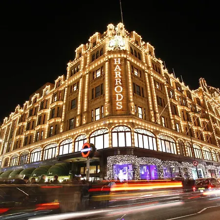 Grand Kew Gardens Apartman London