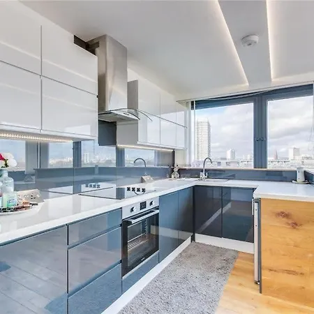 Incredible 3br Battersea Flat & Spectacular View