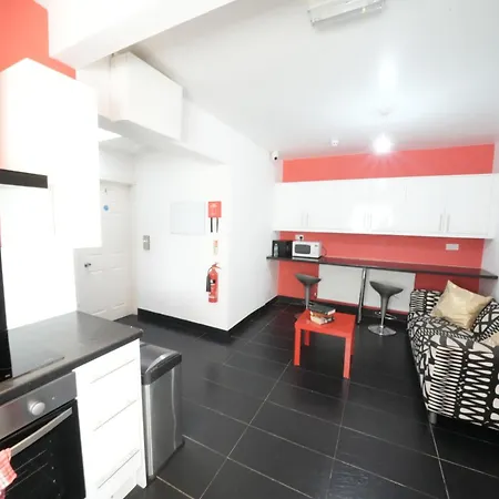 Great Airport Sleep Homestay Harmondsworth