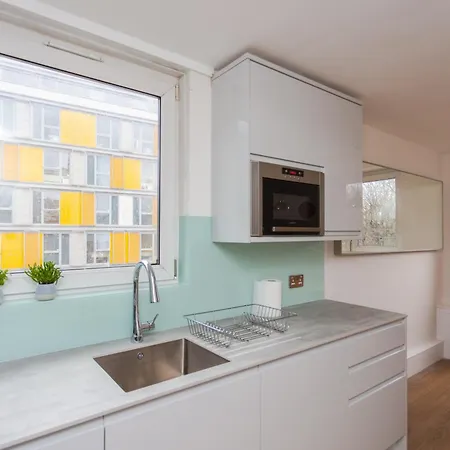 Apartment Spacious 3 Bedroom In Old Street