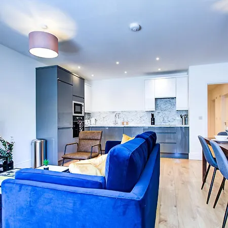 Apartment Hybrid Resi - Near Richmond - Wimbledon *