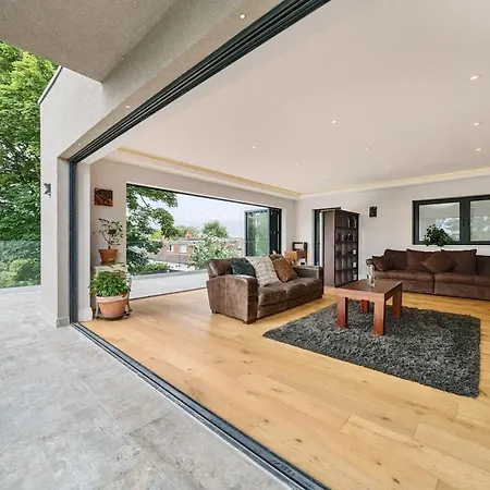 The Ridge - Luxury Designer With Hot Tub And Sauna, Bexley Borough Of Londres