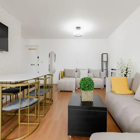 Luxurious Entire In Paddington Apartment London