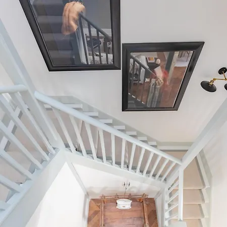 Impeccably Curated 2bd South East Holiday home
