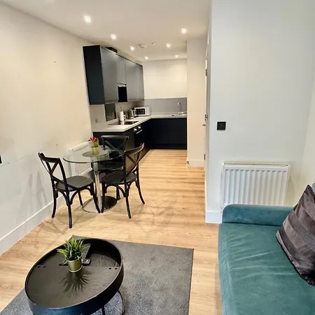 Stratford Westfield Premium 1br *