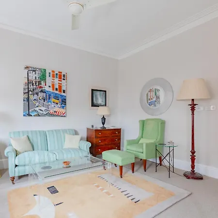 Vintage 1bd Flat 5 Mins From Earls Court Station *