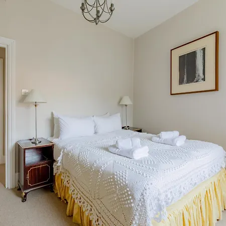 Apartment Vintage 1bd Flat 5 Mins From Earls Court Station London