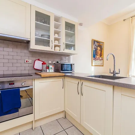 Charming 1br Flat In Maida Vale, 1 Min To Tube *