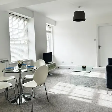 Apartment Riverside Modern One Bedroom